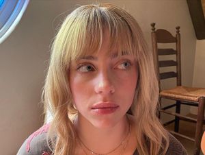 Billie Eilish - Thumb