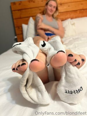 blondifeet-1 photo #551 photo n 551