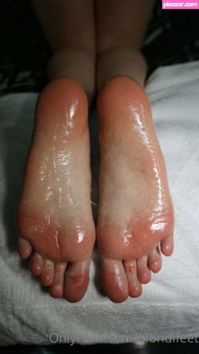 Blondifeet - Image