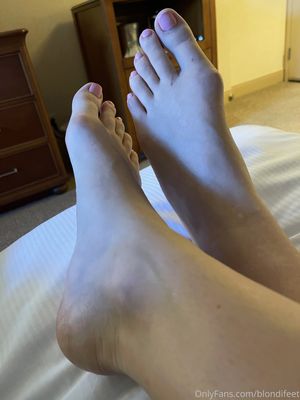 blondifeet-1 photo #42 photo n 42