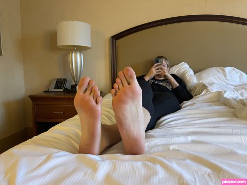 Blondifeet - Image