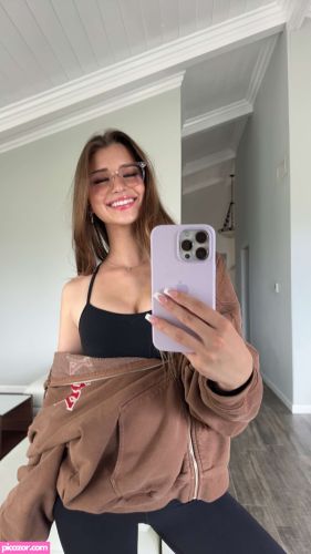 Brooke Monk - Image