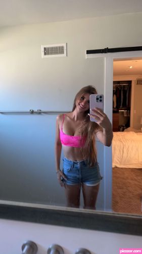 Brooke Monk - Image