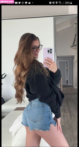 Brooke Monk - Image