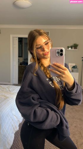 Brooke Monk - Image