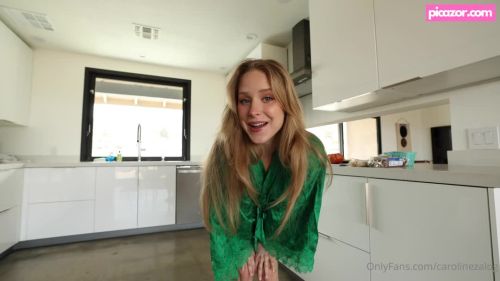  Caroline Zalog - Image