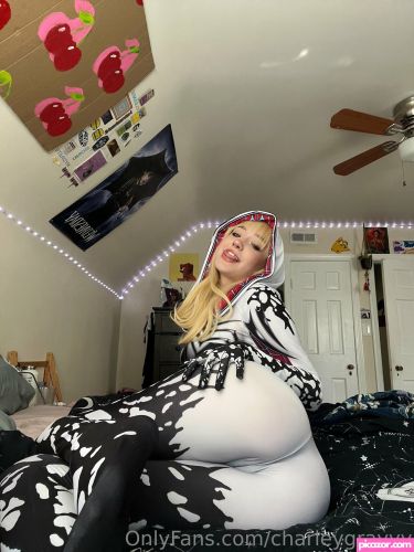 charleygrayyy - Image