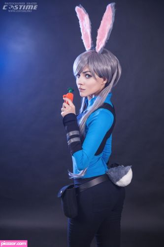 Christina Fink - Image