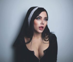 Christina Fink - Thumb
