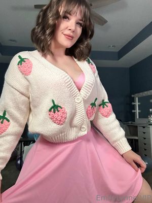 Emily Lynne - Thumb