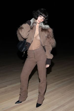 emily-ratajkowski-1 photo #1313 photo n 1313