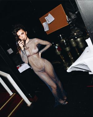 emily-ratajkowski-1 photo #910 photo n 910