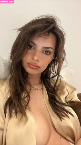 Emily Ratajkowski - Image