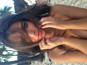 emily-ratajkowski-1 photo #1228 photo n 1228