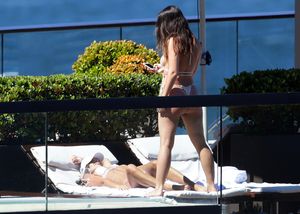 emily-ratajkowski-1 photo #1615 photo n 1615