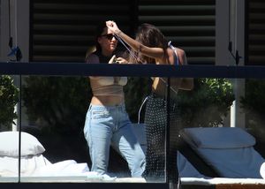 emily-ratajkowski-1 photo #1525 photo n 1525