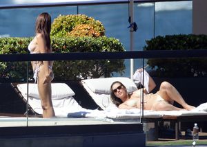 emily-ratajkowski-1 photo #1599 photo n 1599