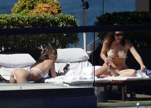 emily-ratajkowski-1 photo #1587 photo n 1587