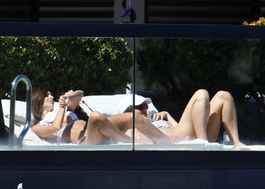 emily-ratajkowski-1 photo #1512 photo n 1512