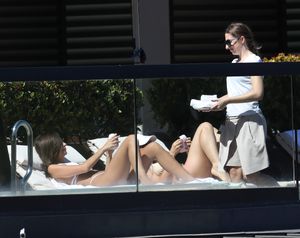emily-ratajkowski-1 photo #1437 photo n 1437