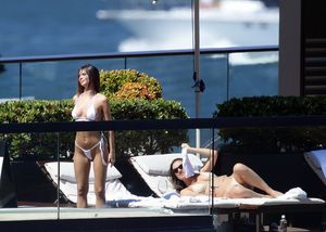 emily-ratajkowski-1 photo #1596 photo n 1596
