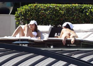 emily-ratajkowski-1 photo #1549 photo n 1549