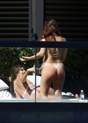 emily-ratajkowski-1 photo #1521 photo n 1521