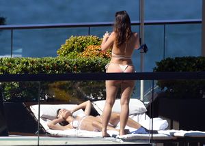 emily-ratajkowski-1 photo #1629 photo n 1629