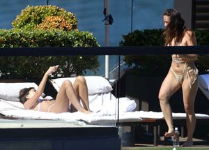 emily-ratajkowski-1 photo #1623 photo n 1623