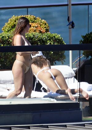 emily-ratajkowski-1 photo #1610 photo n 1610