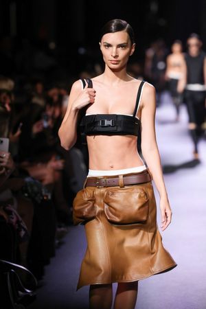 emily-ratajkowski-1 photo #958 photo n 958
