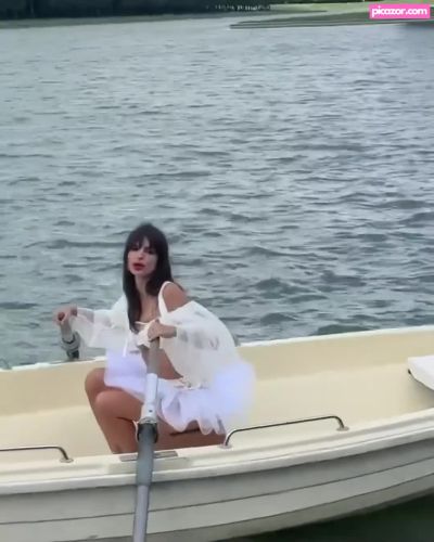 Emily Ratajkowski - Image