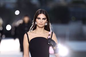 emily-ratajkowski-1 photo #1719 photo n 1719