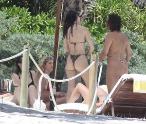 emily-ratajkowski-1 photo #328 photo n 328