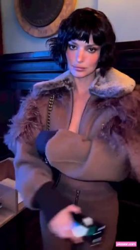 Emily Ratajkowski - Image