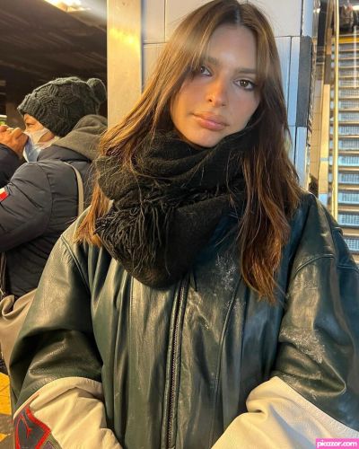 Emily Ratajkowski - Image