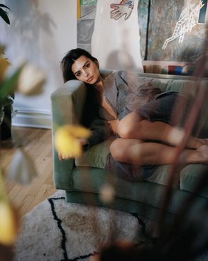 Emily Ratajkowski N145