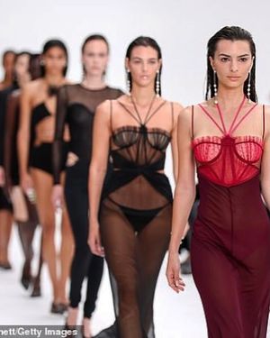 emily-ratajkowski-1 photo #578 photo n 578