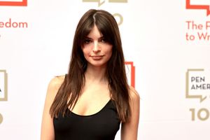 Emily Ratajkowski N180