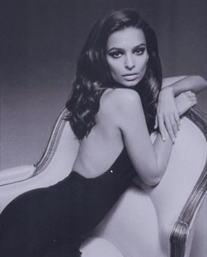 emily-ratajkowski-1 photo #395 photo n 395