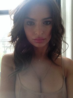 emily-ratajkowski-1 photo #1235 photo n 1235