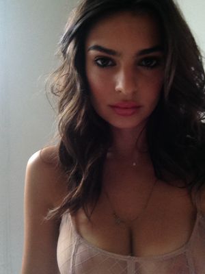 emily-ratajkowski-1 photo #1238 photo n 1238