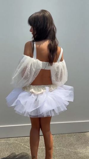 emily-ratajkowski-1 photo #2322 photo n 2322