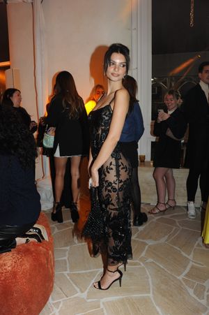 emily-ratajkowski-1 photo #1358 photo n 1358