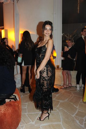 emily-ratajkowski-1 photo #1360 photo n 1360