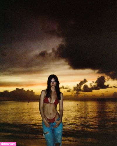 Emily Ratajkowski - Image