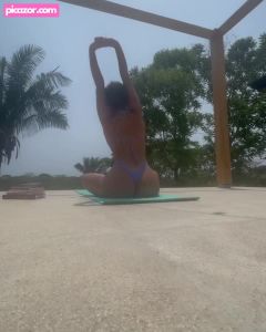 Emily Tosta N8