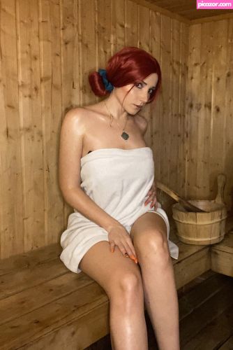 Ezy Summers Cosplay - Image