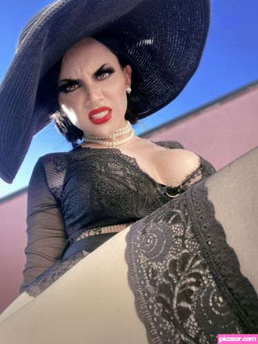 Ezy Summers Cosplay - Image