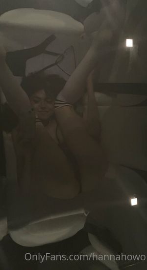 Hannahowo - Thumb